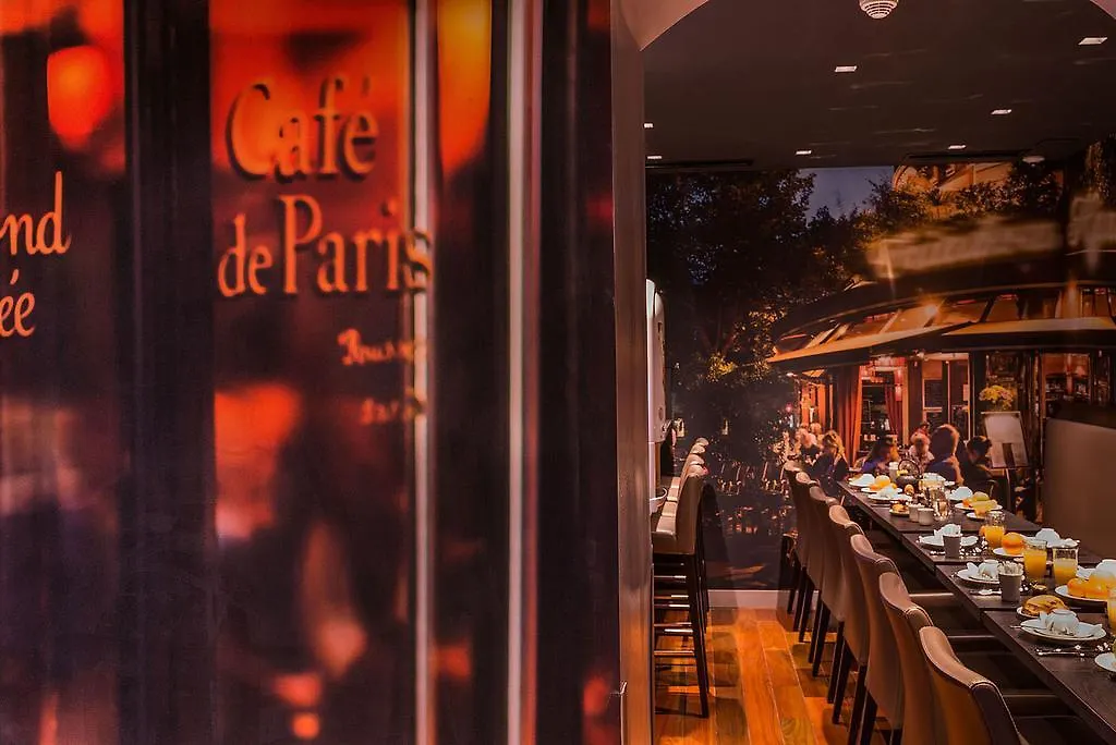 ***  Midnight Hotel Paris France